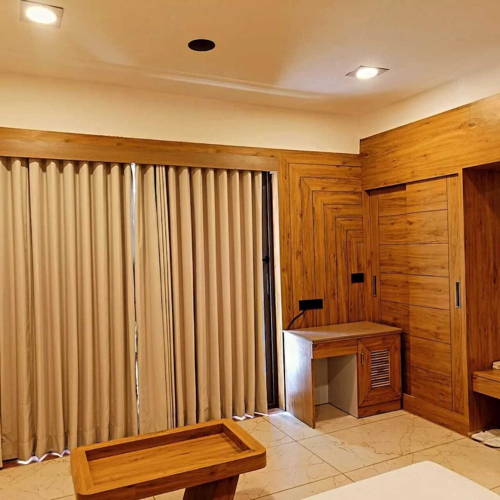 Le Casa Lion Resort - A Premium Resort In Sasan Gir