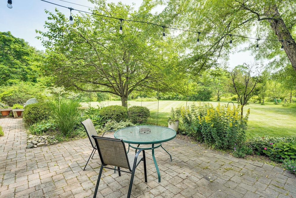 Peaceful Countryside Retreat w/ Yard in Frenchtown