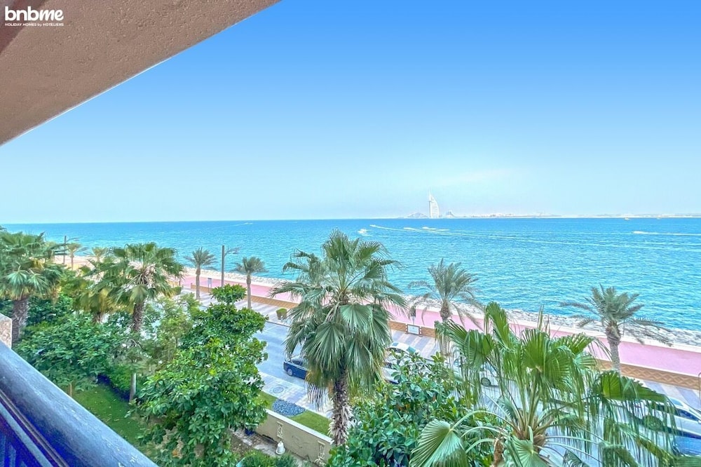 Sea View Super Luxurious Resort at Palm