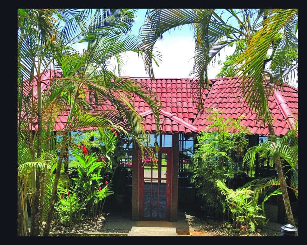 Casa Corcovado Jungle Lodge