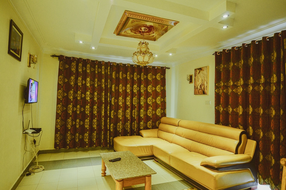 Evelyn Apartments Kampala view 5