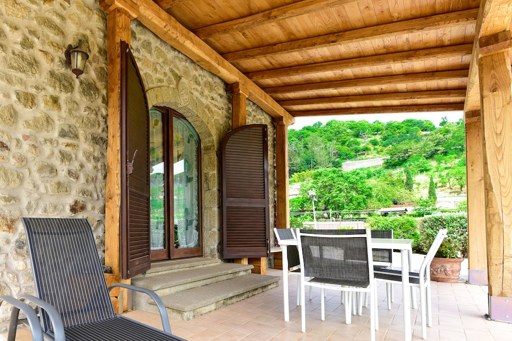 Agriturismo Castello delle Fornaci - Private Jacuzzi