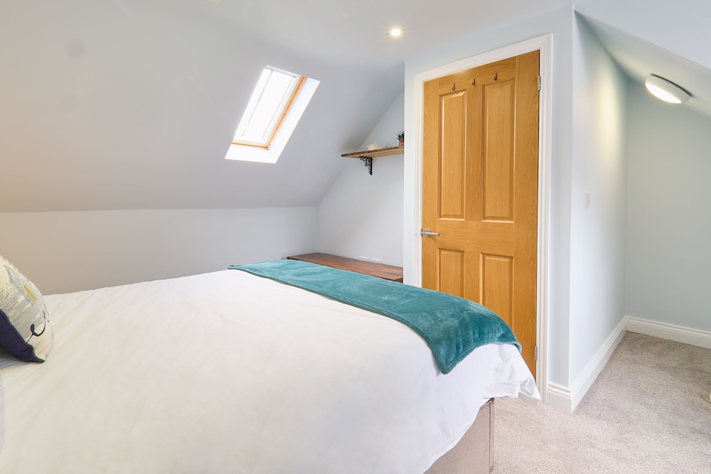 Host Stay Aurora