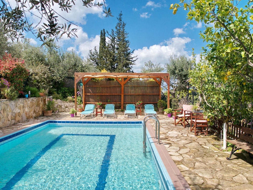 Villa Toula in Armeni view 4