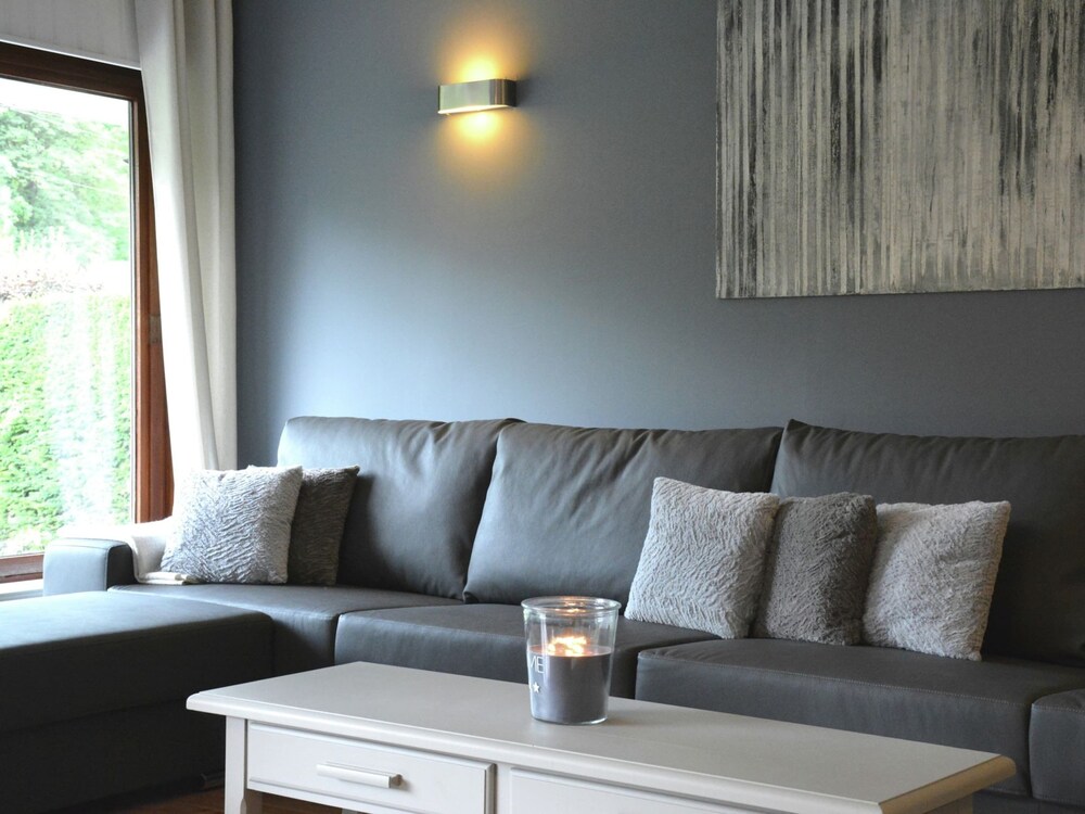 Luxurious Holiday Home in Hamoir With Terrace