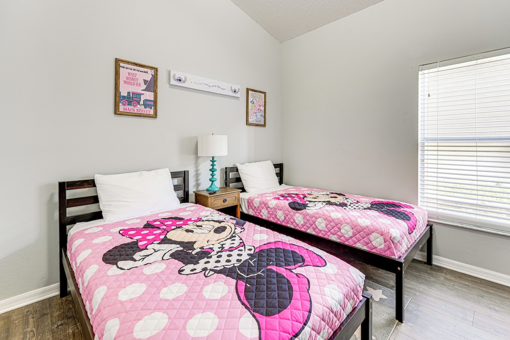 15 Mi to Wdw: House in Clermont Resort Community!