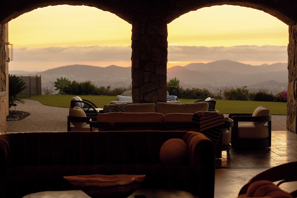 Infinity Pool, Theater, Pickleball + 360 Views Near Lake Poway Sunset Point Estate by Avantstay