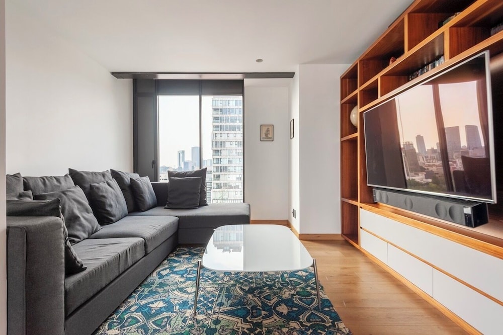 319-PH Luxury 3BR Duplex PH
