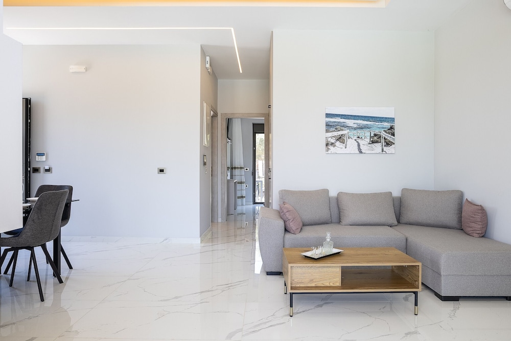 Villa Me and You - With 2 Private Pools