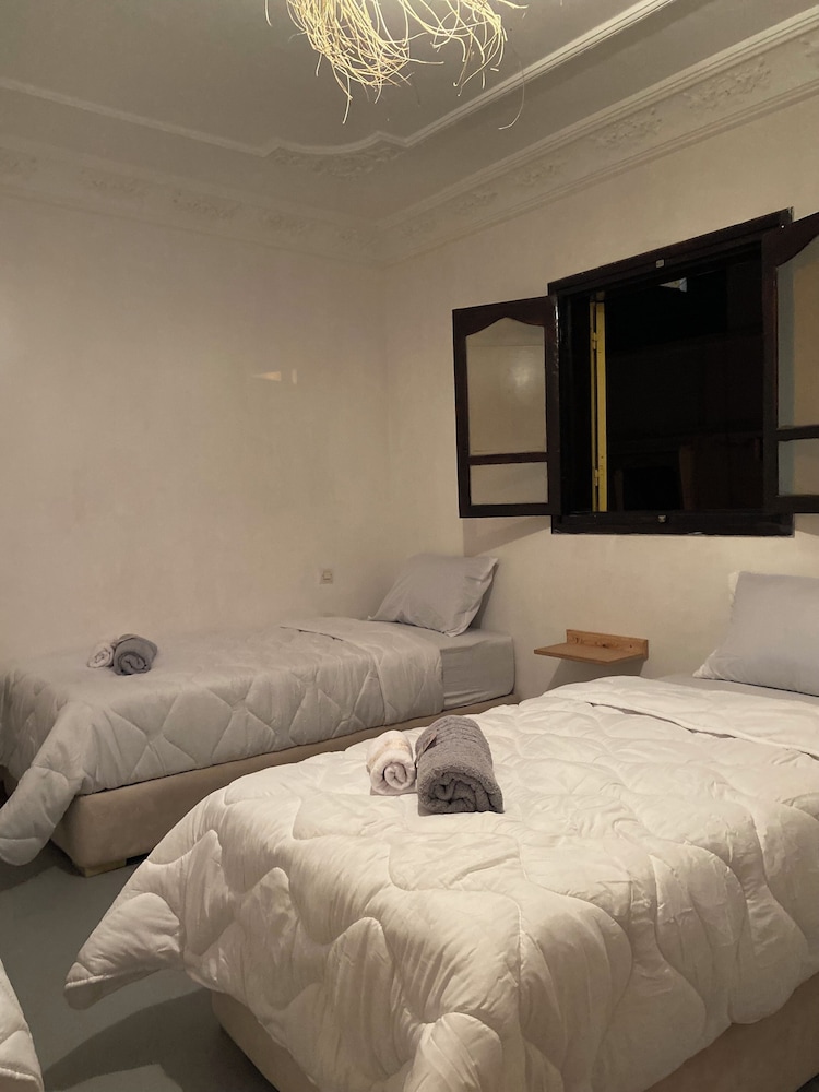 TITRYTE SURF HOUSE