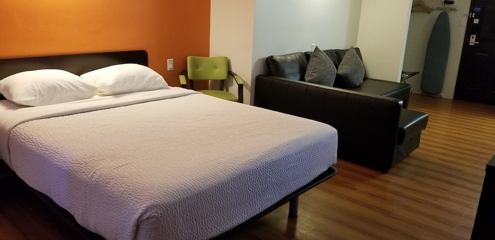 Joys Inn