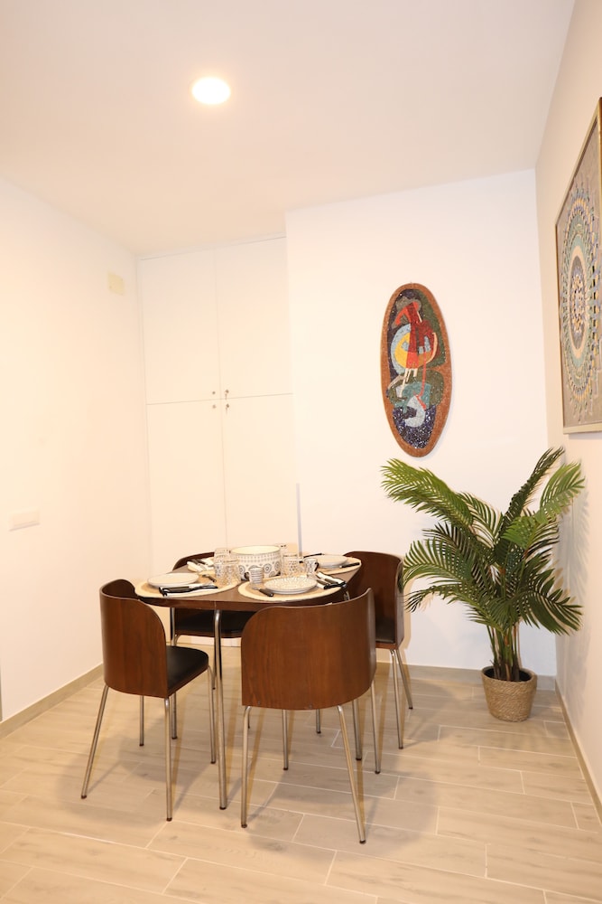 Unique Luxury Apartment and Rooms