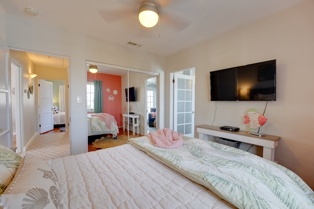 Coral Cottage