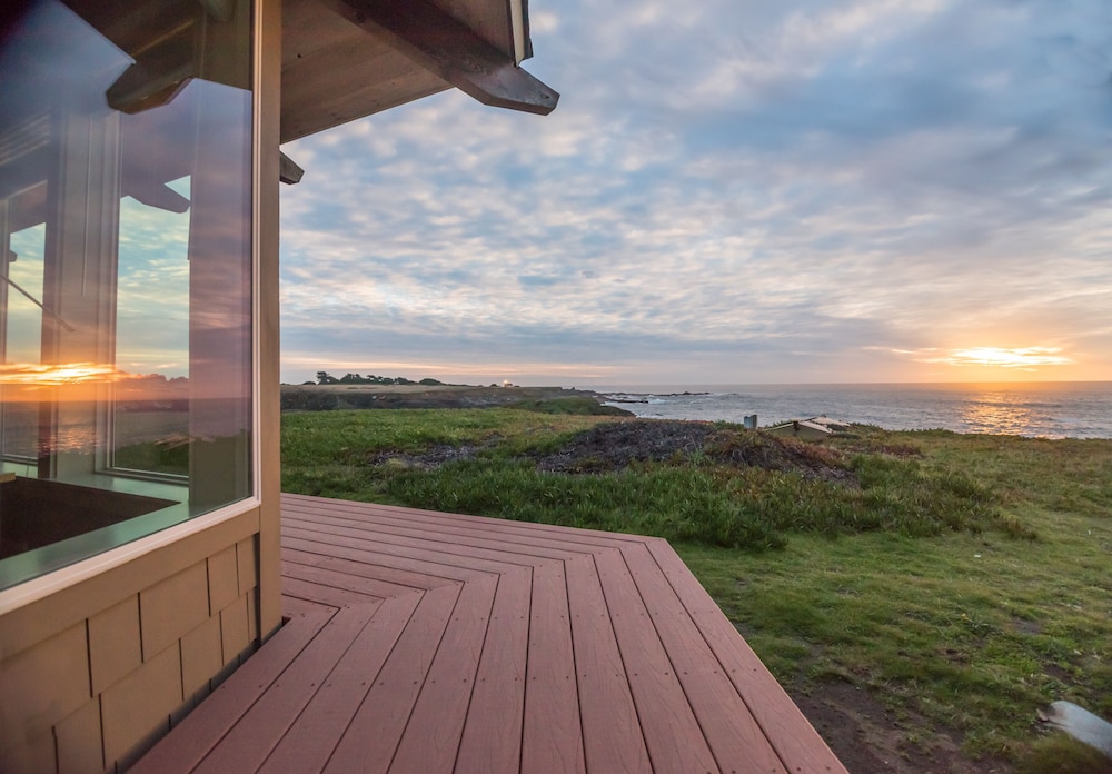 Cliff House at Otter Point