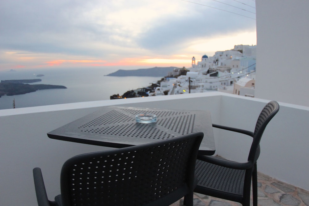 Agave Santorini Design Boutique Hotel