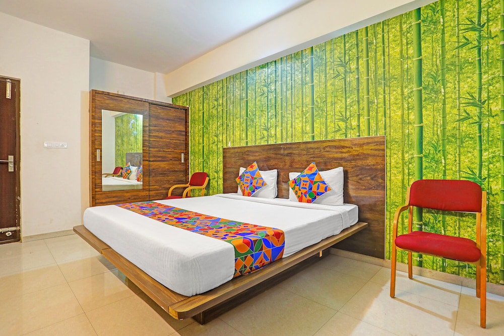 FabHotel Balaji Luxury - Near Jakkur Cross, Manyata Tech Park