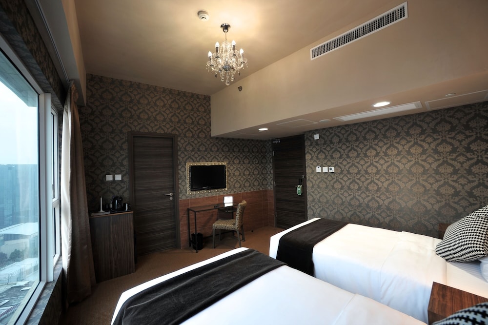 Ramada Grand Tsim Sha Tsui (Former Ramada Hong Kong Grand Tsim Sha Tsui)
