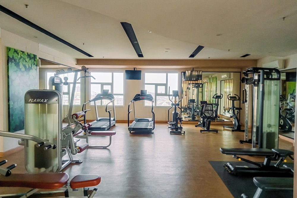 Boho Touch 2Br Apartment With Extra Room At Lucky Tower Residence