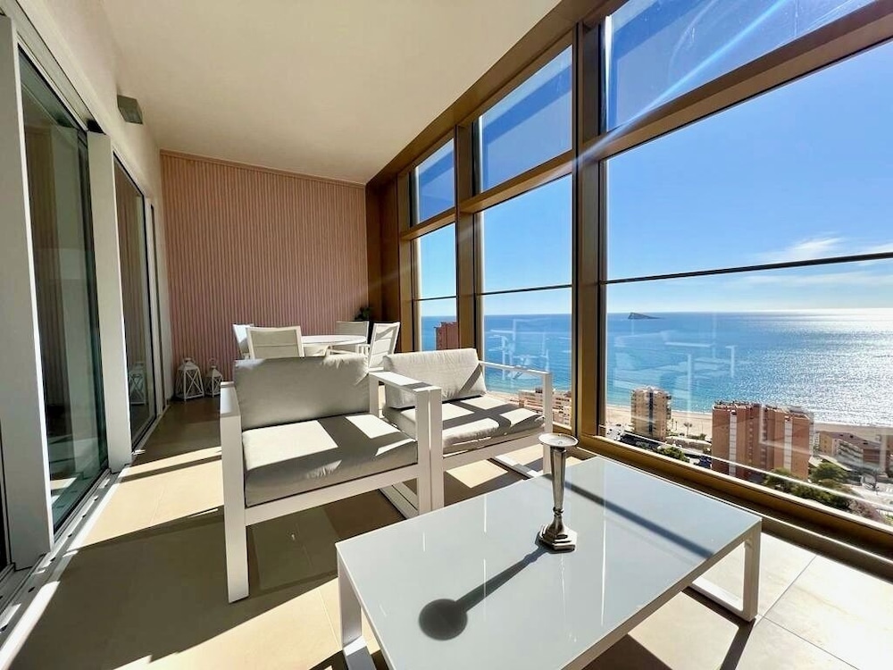 Apartments in Intempo by Leo Apartments