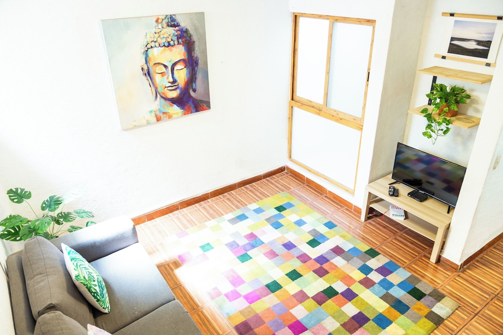 Hikuri House