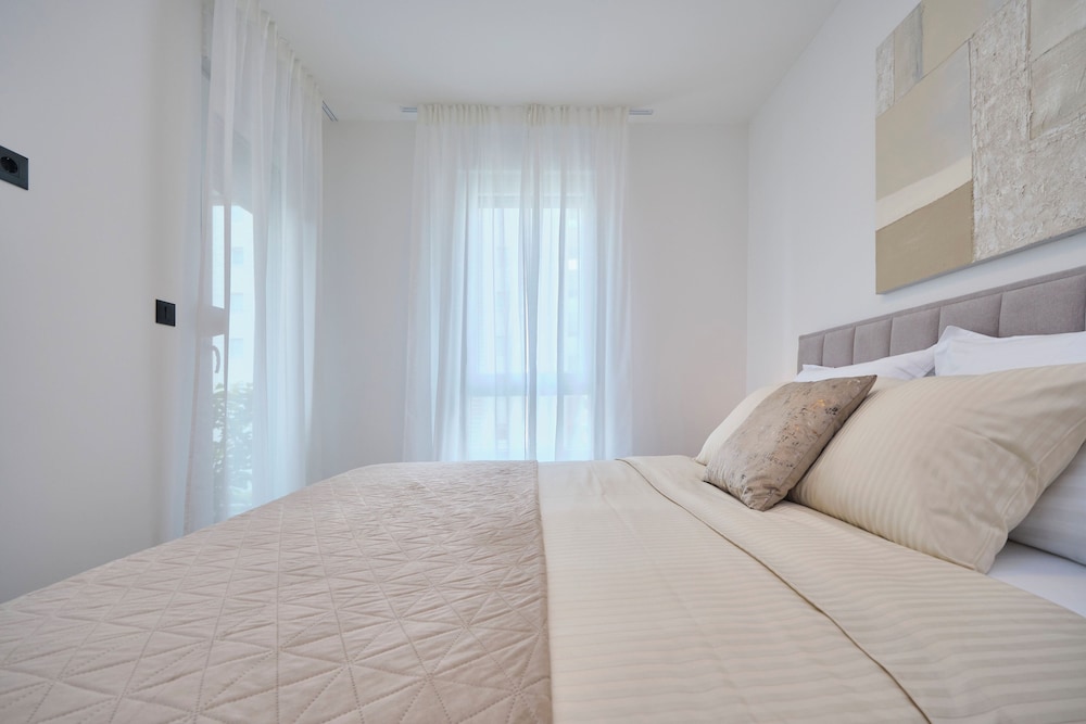 Splitful Apartment