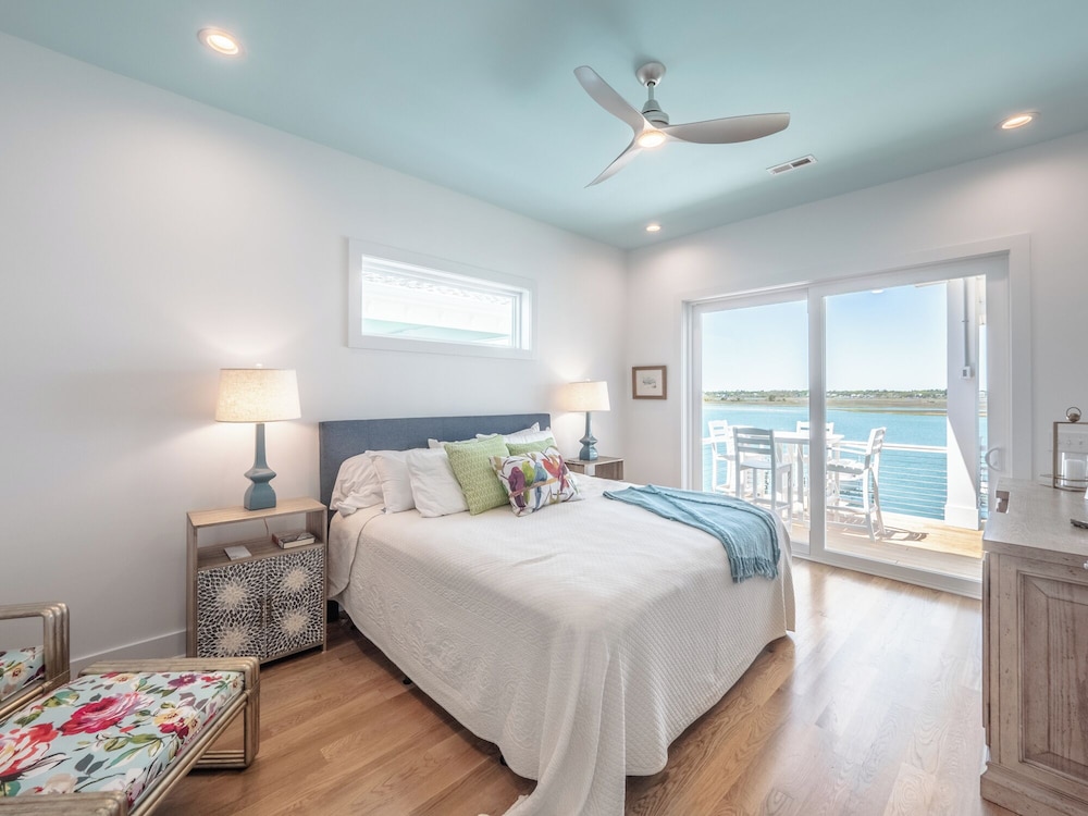Channel 6 by Topsail Realty