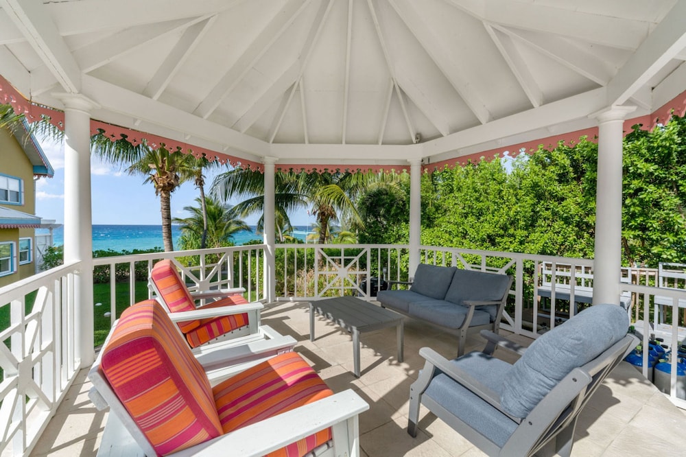 Coconut Bay 126 in West Bay