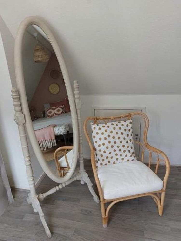 Cosy Furnished Holiday Home