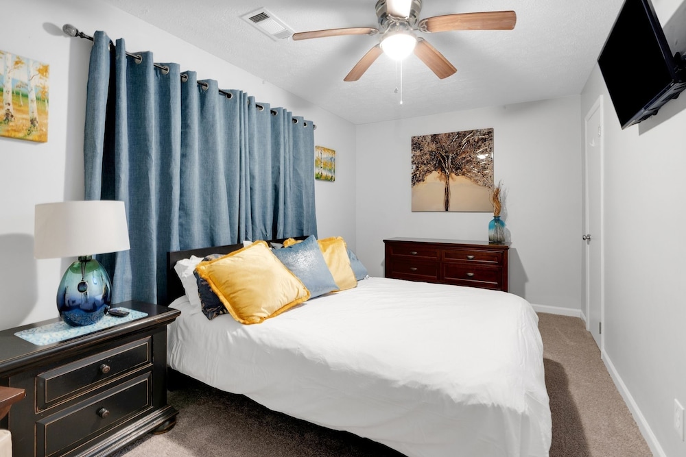 Family-friendly 3br Oasis In Powder Springs 3 Bedroom Home