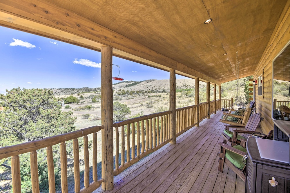Rio Grande National Forest Cabin: Views & Hot Tub