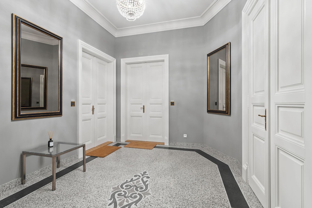 Vodičkova Luxury Suites