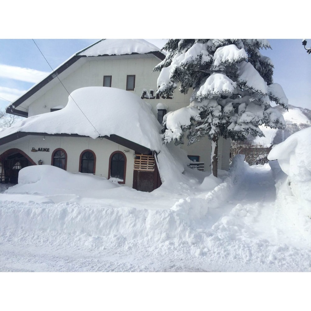 Rental Lodge WHITE RABBIT Madarao kogen Cottage ALICE