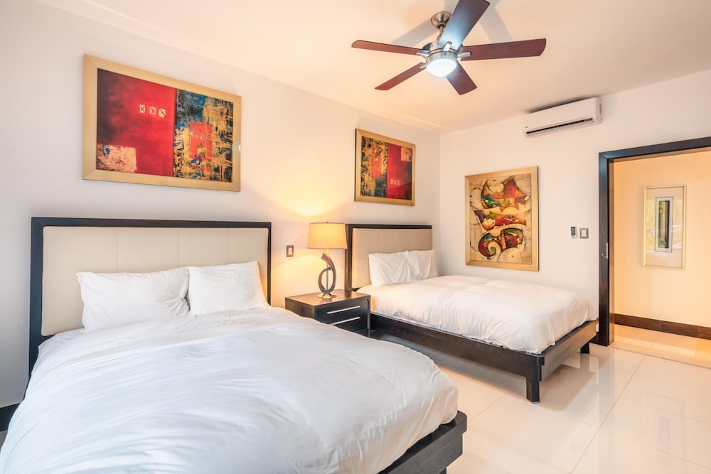 Townhouse With Ocean View Puerto Bahia P5