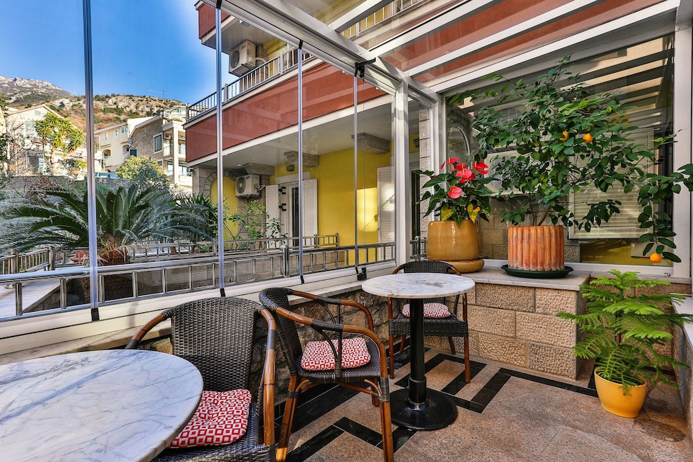 Apartmani Luka - Vila Brzulović view 3