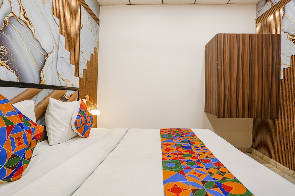 Fabhotel Golden Key