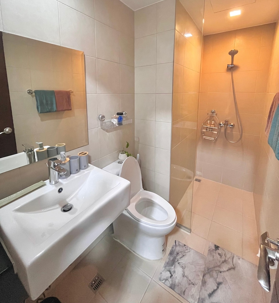 Room-cozy, Modern and Homey, The Bliss S