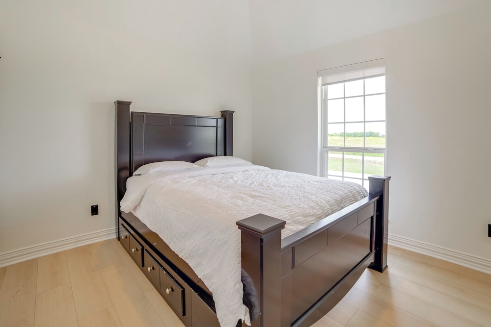 Sprawling Countryside Home in Dallas Area