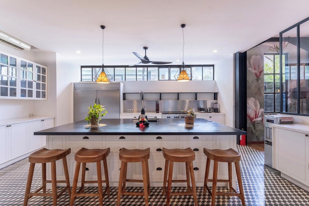 Bon Ton Villa By Betterplace