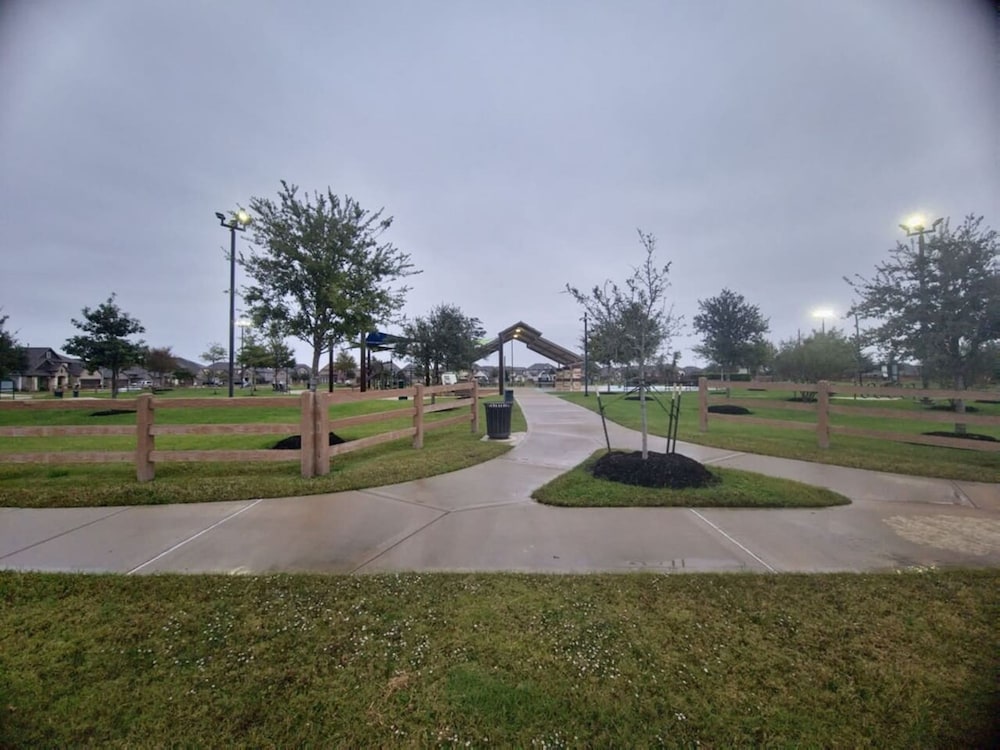 Serenity in Suburbia - Katy Tx