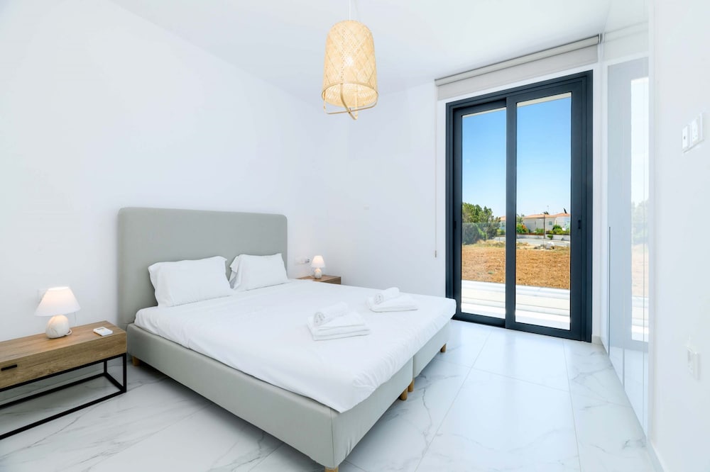 By The Beach - White Coral Villa