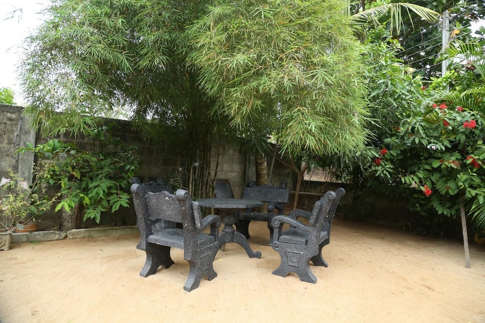 Wonderland Mirissa Lucky Guest Home