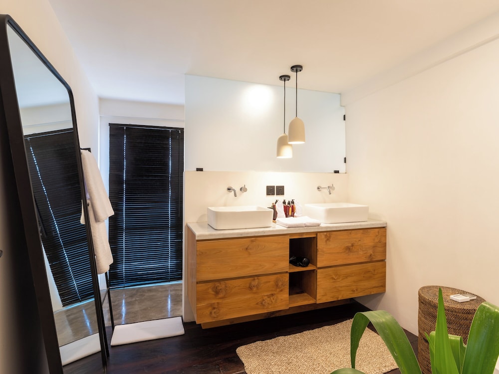 Tribeca Residence