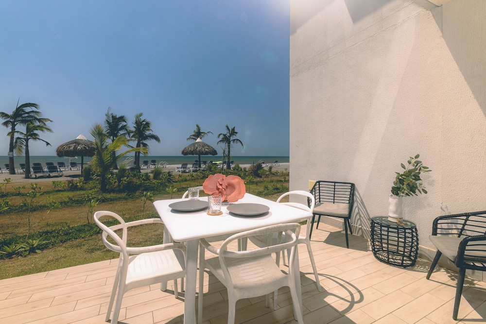 Villas Residences by Playa Caracol Resorts