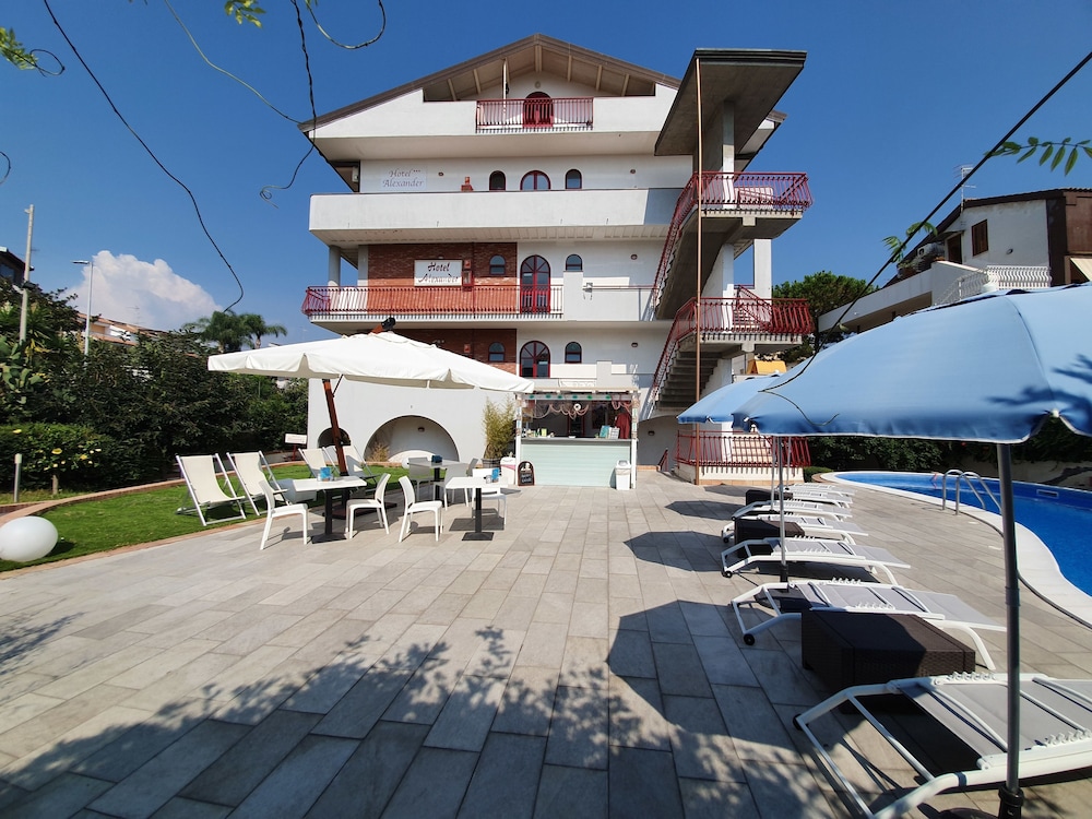 Hotel Alexander - Image 1