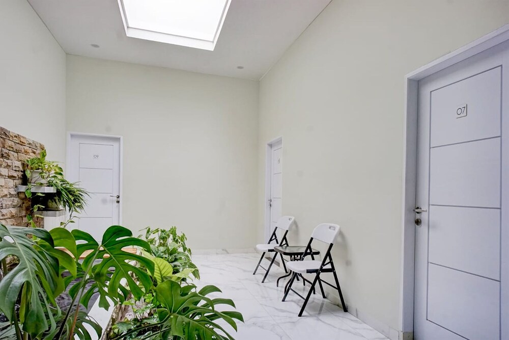 OYO 95054 Prima Jaya Homestay Syariah