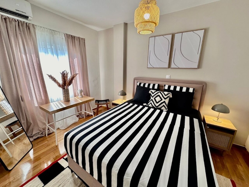 O&O GROUP -Classy Urban Haven Near Psyri