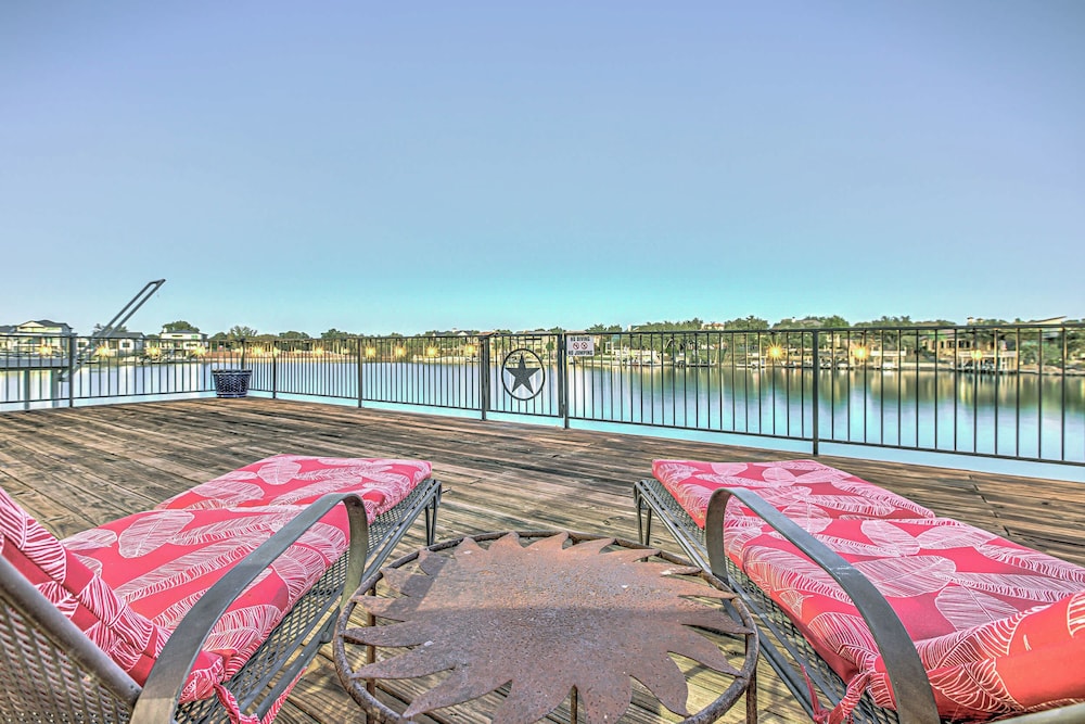 Immaculate Waterfront Home for 16 w/ Private Dock!