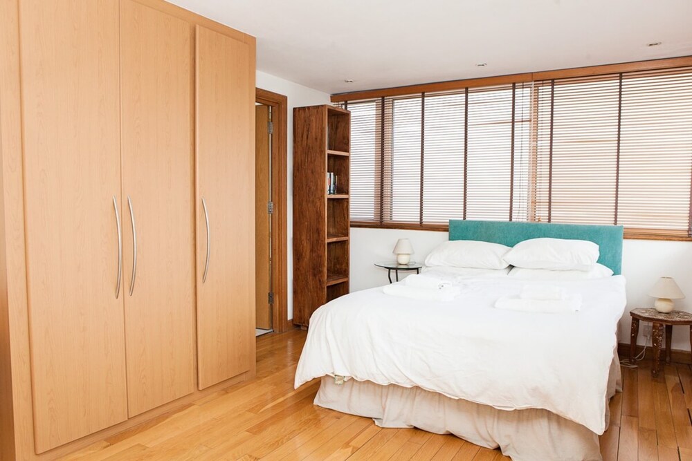 4 Bedroom Flat near London Eye