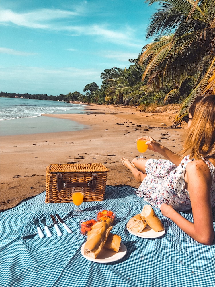 Hotel Somewhere - Image 1