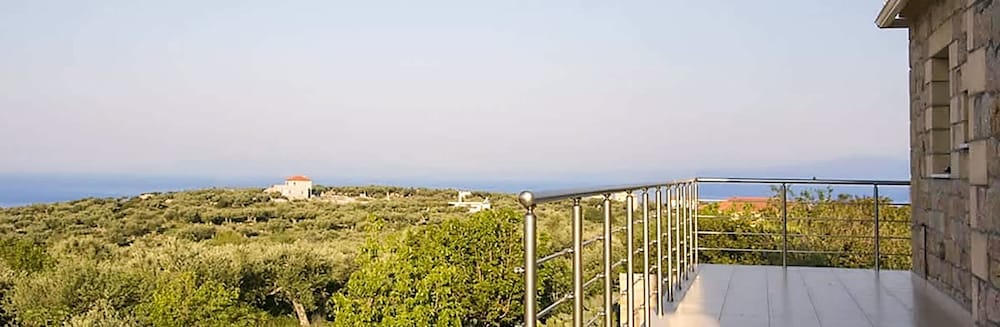 Villa Eleni - Private Pool Retreat Near Kardamili